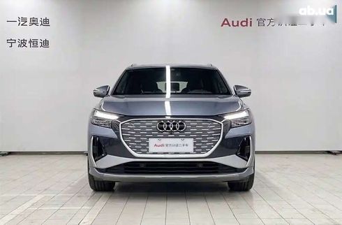 Audi Q4 e-tron 2023 - фото 2