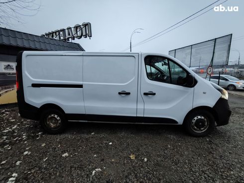 Opel Vivaro 2017 белый - фото 4