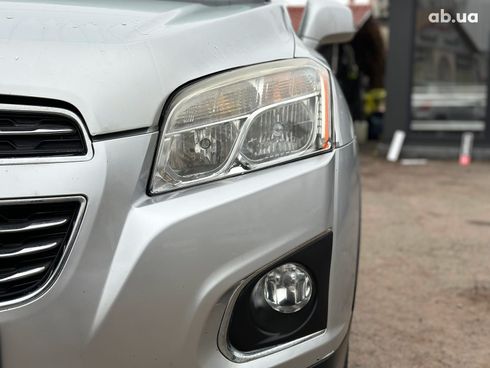 Chevrolet Trax 2016 серый - фото 9