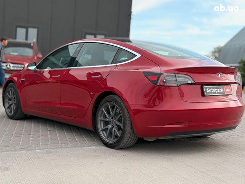 Tesla Model 3 2019 красный - фото 9
