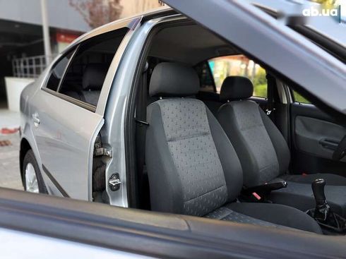 Skoda Octavia 2008 - фото 29