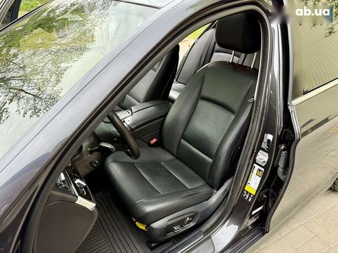 BMW 5 серия 2015 - фото 24