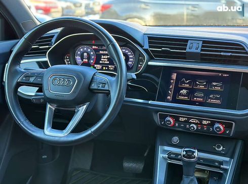 Audi Q3 2019 - фото 19