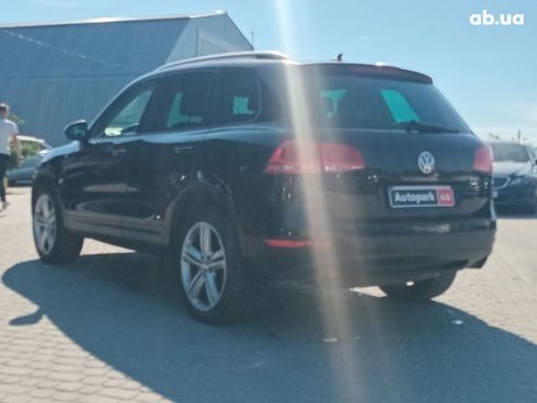 Volkswagen Touareg 2014 черный - фото 5
