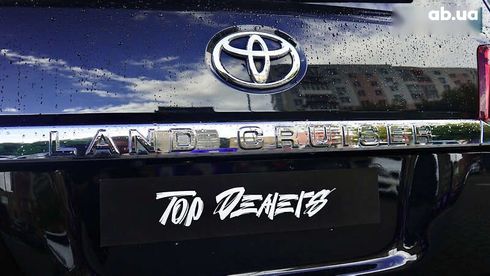 Toyota Land Cruiser 2017 - фото 15