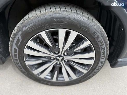 Mitsubishi Outlander 2019 - фото 8