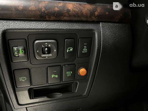 Toyota Land Cruiser 2011 - фото 28