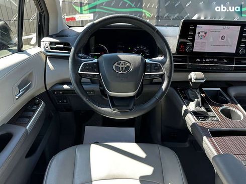Toyota Sienna 2021 - фото 22