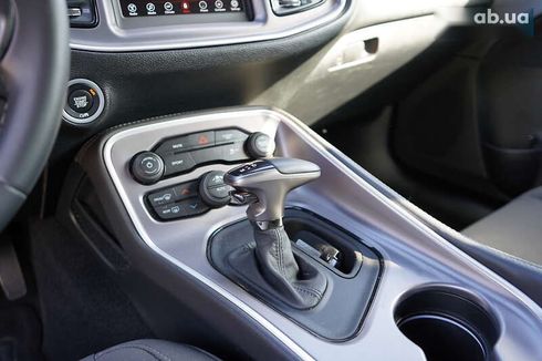 Dodge Challenger 2019 - фото 26