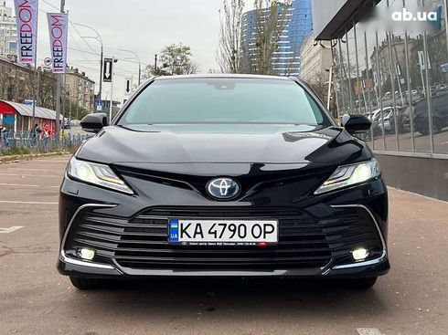 Toyota Camry 2023 - фото 7