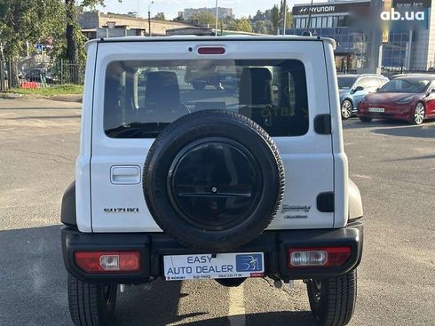 Suzuki Jimny 2020 - фото 5