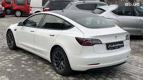 Tesla Model 3 2022 - фото 16