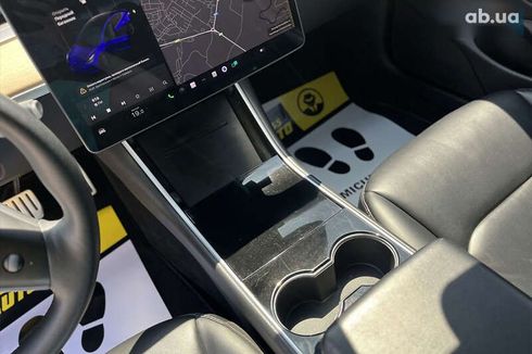 Tesla Model 3 2020 - фото 21