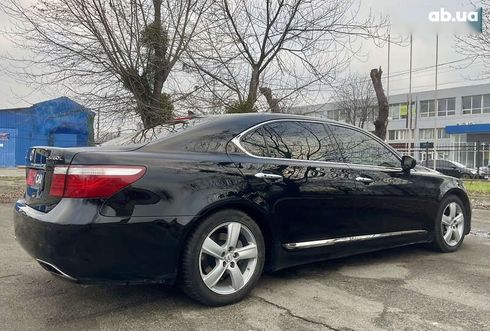 Lexus LS 2007 - фото 24