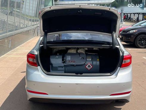 Hyundai Sonata 2014 - фото 18