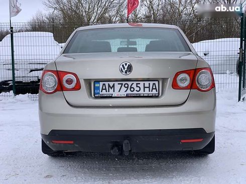 Volkswagen Jetta 2005 - фото 17