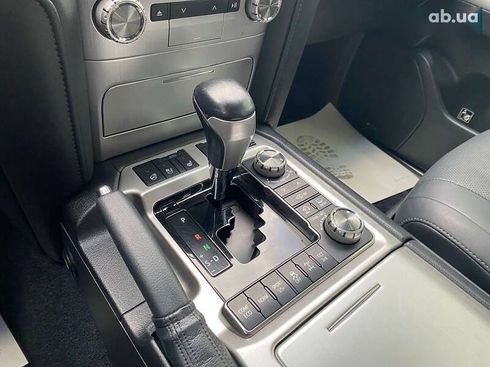 Toyota Land Cruiser 2018 - фото 18