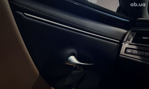 Lexus ES 2023 - фото 9