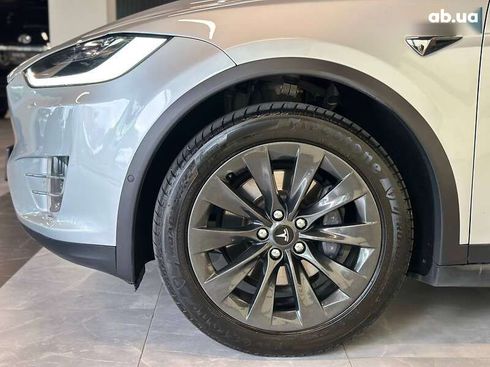 Tesla Model X 2018 - фото 8