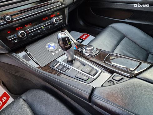 BMW 5 серия 2013 черный - фото 37