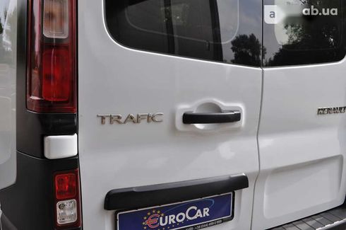 Renault Trafic 2017 - фото 17