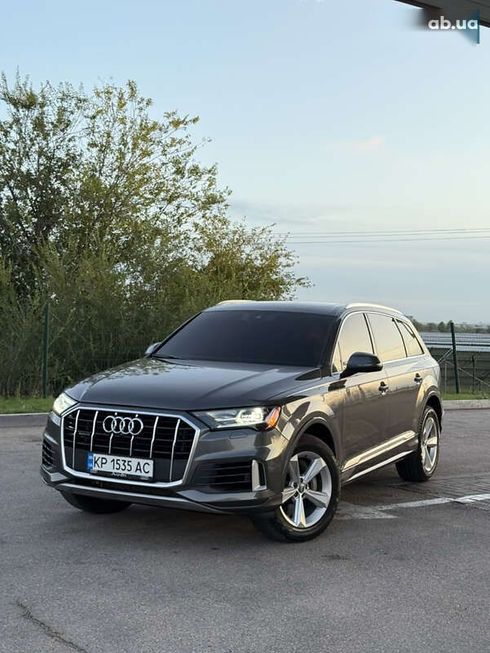 Audi Q7 2020 - фото 9