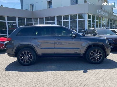Jeep Grand Cherokee 2016 - фото 4