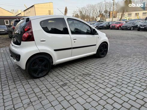 Peugeot 107 2013 - фото 14