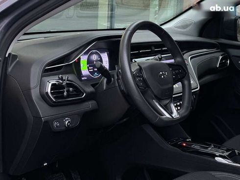 Chevrolet Bolt 2021 - фото 12