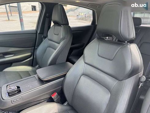 Nissan Ariya 2022 - фото 17