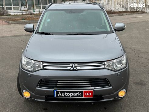 Mitsubishi Outlander PHEV 2013 серый - фото 6