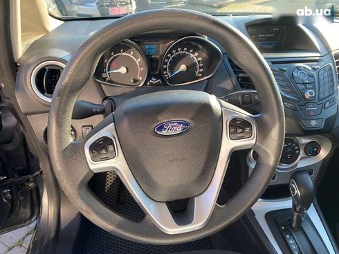 Ford Fiesta 2019 - фото 12