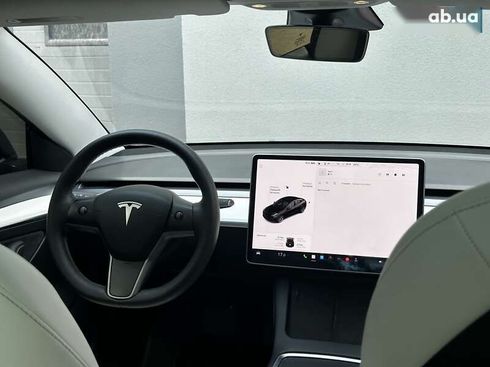 Tesla Model 3 2021 - фото 18