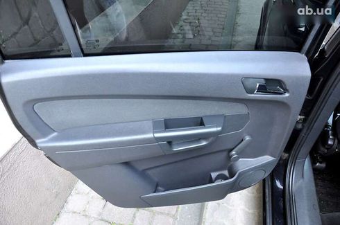 Opel Zafira 2009 - фото 17