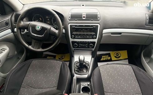 Skoda Octavia 2010 - фото 16