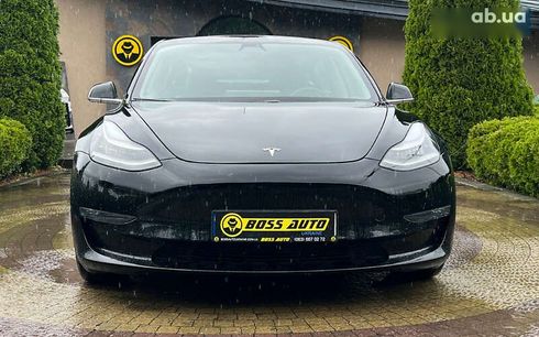 Tesla Model 3 2020 - фото 2