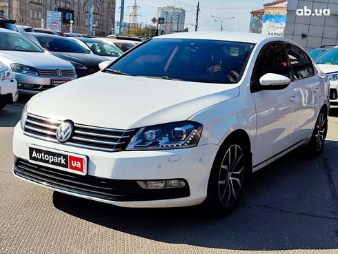 Volkswagen passat b7 2012 белый - фото 13