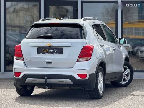 Chevrolet Trax 2017 - фото 9