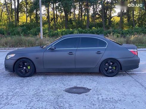 BMW 5 серия 2004 - фото 11