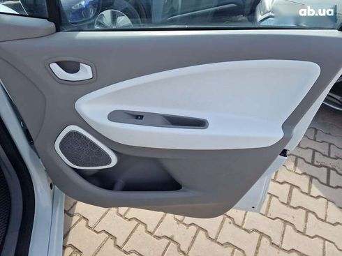 Renault Zoe 2014 - фото 29