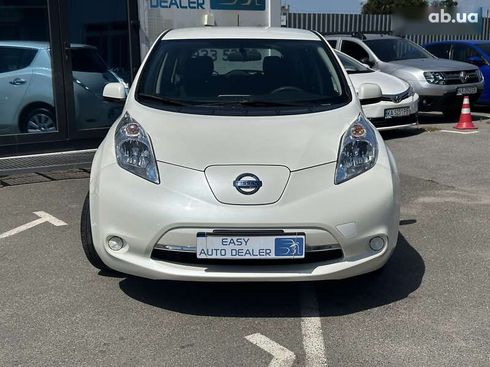 Nissan Leaf 2016 - фото 2