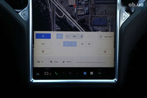 Tesla Model S 2018 - фото 24