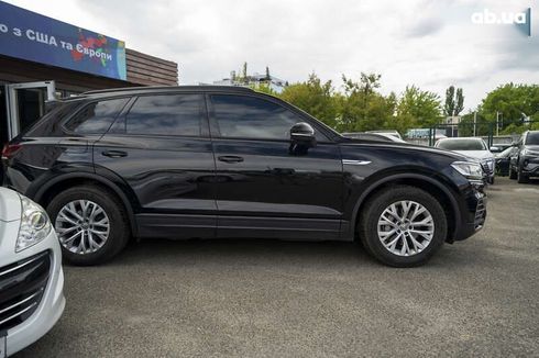 Volkswagen Touareg 2019 - фото 5