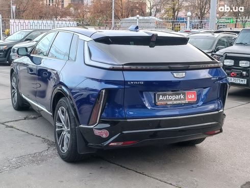 Cadillac Lyriq 2023 синий - фото 25