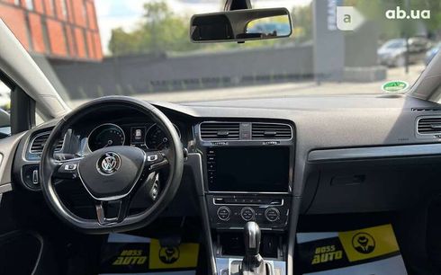 Volkswagen e-Golf 2020 - фото 12