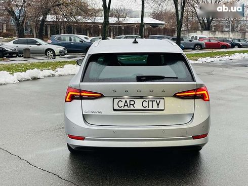 Skoda Octavia 2020 - фото 4