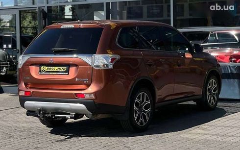 Mitsubishi Outlander 2015 - фото 6