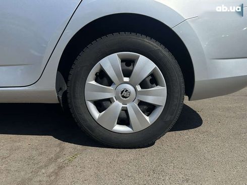 Skoda Fabia 2016 - фото 11