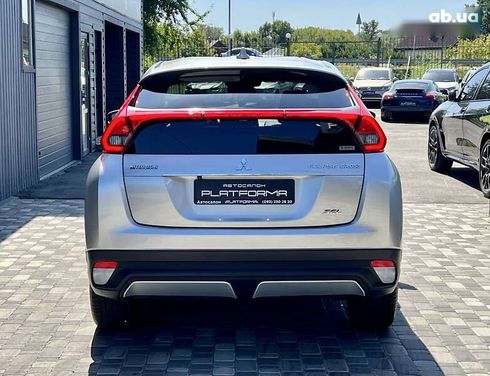 Mitsubishi Eclipse Cross 2018 - фото 10