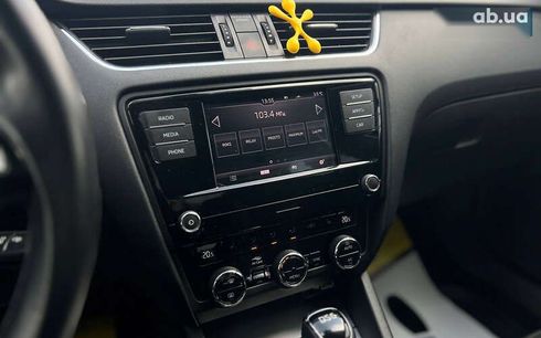 Skoda Octavia 2018 - фото 19